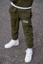 Load image into Gallery viewer, 3M WINDBREAKER PANTS ‘OLIVE’