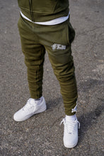 Load image into Gallery viewer, VOL 1 PANTS ‘OLIVE’