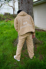 Load image into Gallery viewer, SOFT SHELL JACKET ‘TAN’