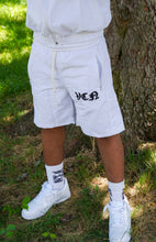 Load image into Gallery viewer, WINDBREAKER SHORTS ‘BLANCO’