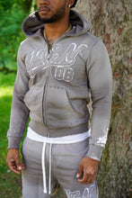 Load image into Gallery viewer, 08 HOODIE ‘WOLF’