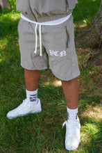 Load image into Gallery viewer, WINDBREAKER SHORTS ‘WOLF’