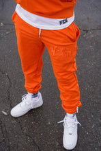 Load image into Gallery viewer, DISTRESSED PANTS ‘ORANGE’